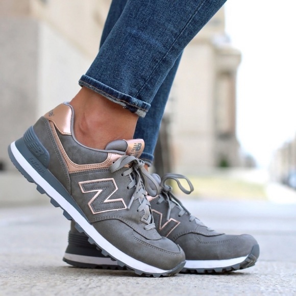 NEW BALANCE 574 Classic Sneakers Precious Metals Gray Women’s SZ 9 - Picture 2 of 11